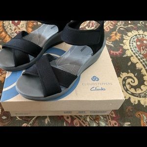 Cloudstoppers by Clarks Wedge Sport